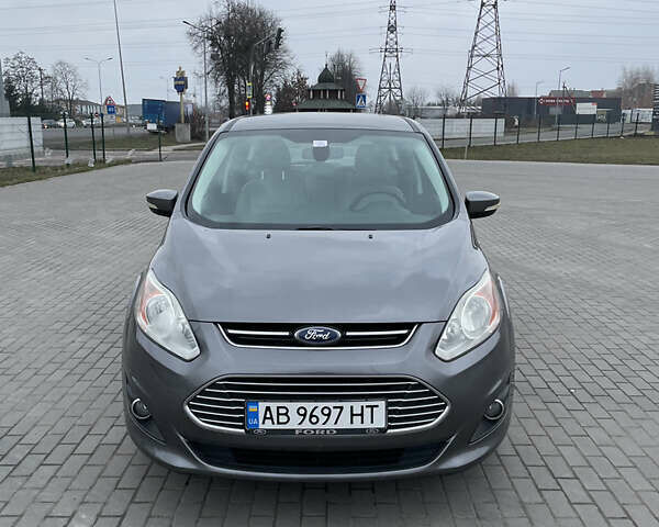 Серый Форд Си-Макс, объемом двигателя 2 л и пробегом 210 тыс. км за 14350 $, фото 1 на Automoto.ua