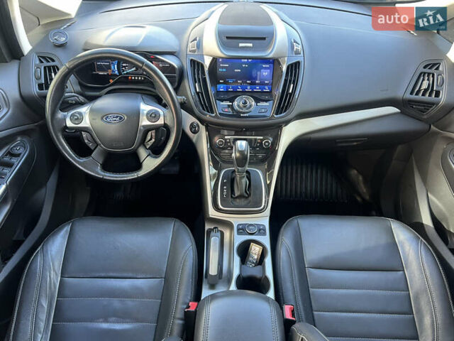 Форд Си-Макс 2014 в Одессе на Automoto.ua Серый Форд Си-Макс, объемом двигателя 2 л и пробегом 140 тыс. км за 12600 $, фото 19 на Automoto.ua