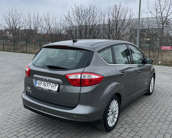 Серый Форд Си-Макс, объемом двигателя 2 л и пробегом 210 тыс. км за 14350 $, фото 7 на Automoto.ua