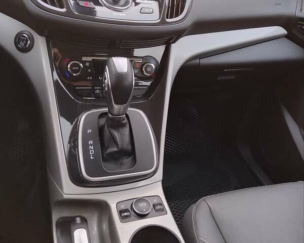 Сірий Форд Сі-Макс, об'ємом двигуна 2 л та пробігом 109 тис. км за 12700 $, фото 29 на Automoto.ua