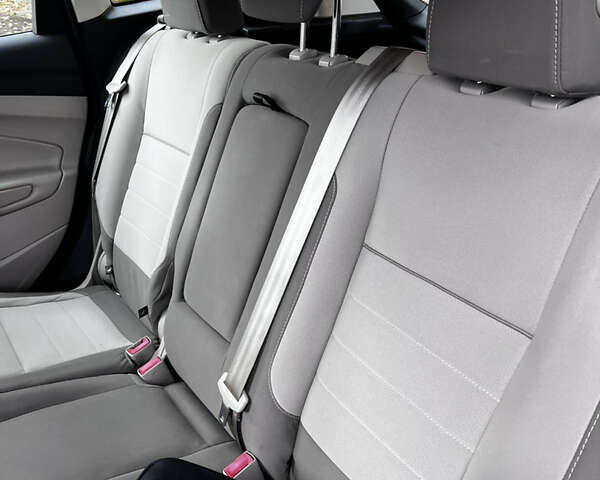 Серый Форд Си-Макс, объемом двигателя 2 л и пробегом 206 тыс. км за 9600 $, фото 14 на Automoto.ua