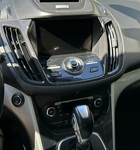 Серый Форд Си-Макс, объемом двигателя 2 л и пробегом 167 тыс. км за 12000 $, фото 17 на Automoto.ua