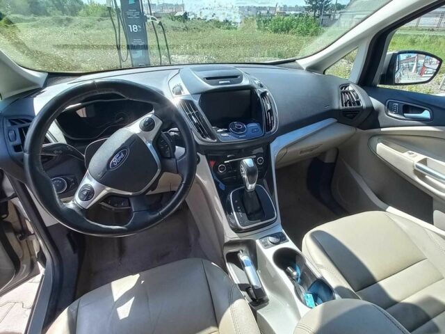 Сірий Форд Сі-Макс, об'ємом двигуна 2 л та пробігом 221 тис. км за 12764 $, фото 17 на Automoto.ua