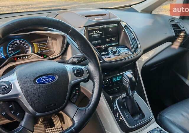 Серый Форд Си-Макс, объемом двигателя 2 л и пробегом 190 тыс. км за 12900 $, фото 12 на Automoto.ua