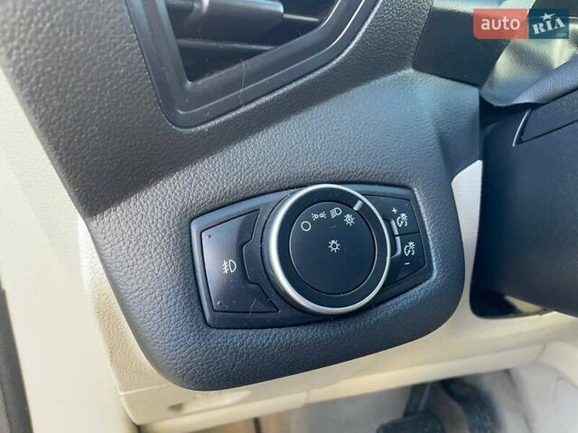 Сірий Форд Сі-Макс, об'ємом двигуна 2 л та пробігом 173 тис. км за 11500 $, фото 8 на Automoto.ua