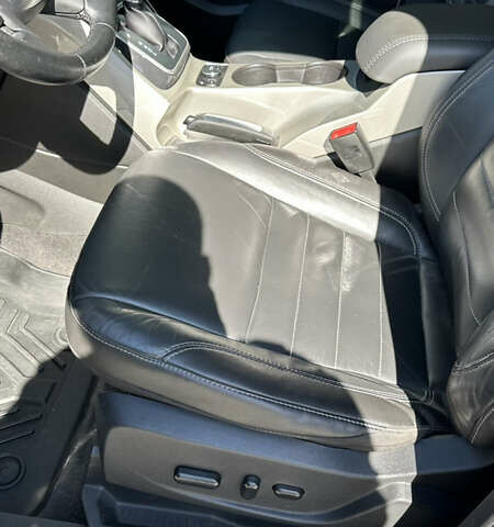 Серый Форд Си-Макс, объемом двигателя 2 л и пробегом 167 тыс. км за 12000 $, фото 19 на Automoto.ua