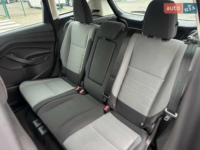 Серый Форд Си-Макс, объемом двигателя 2 л и пробегом 181 тыс. км за 10000 $, фото 10 на Automoto.ua