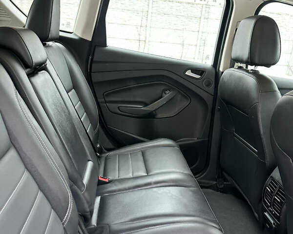 Серый Форд Си-Макс, объемом двигателя 2 л и пробегом 128 тыс. км за 12000 $, фото 10 на Automoto.ua