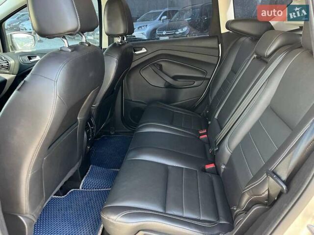 Серый Форд Си-Макс, объемом двигателя 2 л и пробегом 182 тыс. км за 12940 $, фото 30 на Automoto.ua