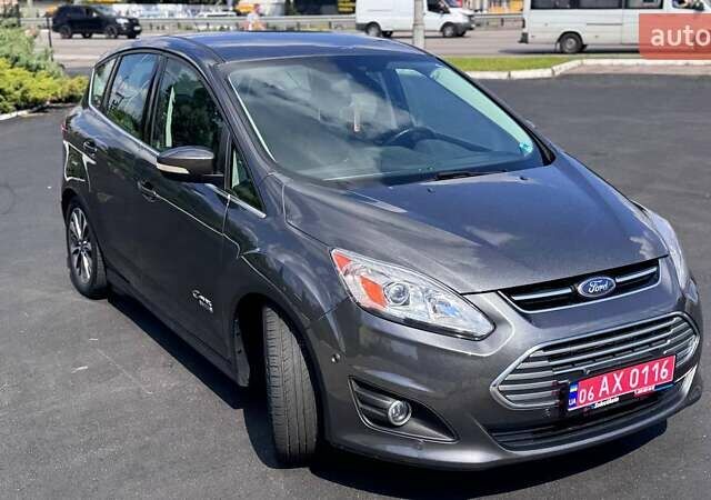 Серый Форд Си-Макс, объемом двигателя 2 л и пробегом 113 тыс. км за 15800 $, фото 4 на Automoto.ua