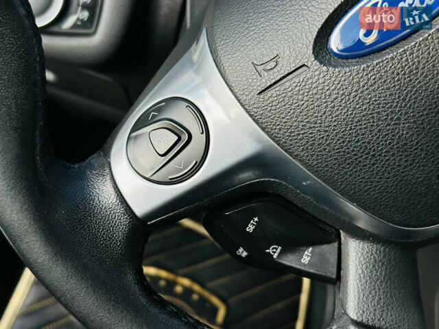 Сірий Форд Сі-Макс, об'ємом двигуна 2 л та пробігом 240 тис. км за 13400 $, фото 29 на Automoto.ua