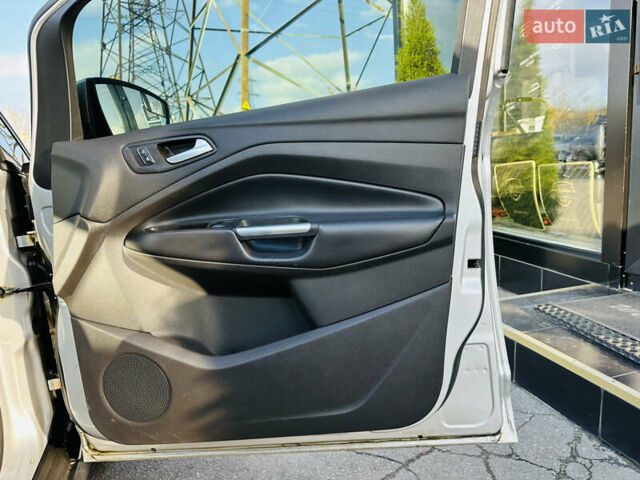 Сірий Форд Сі-Макс, об'ємом двигуна 2 л та пробігом 240 тис. км за 13400 $, фото 25 на Automoto.ua