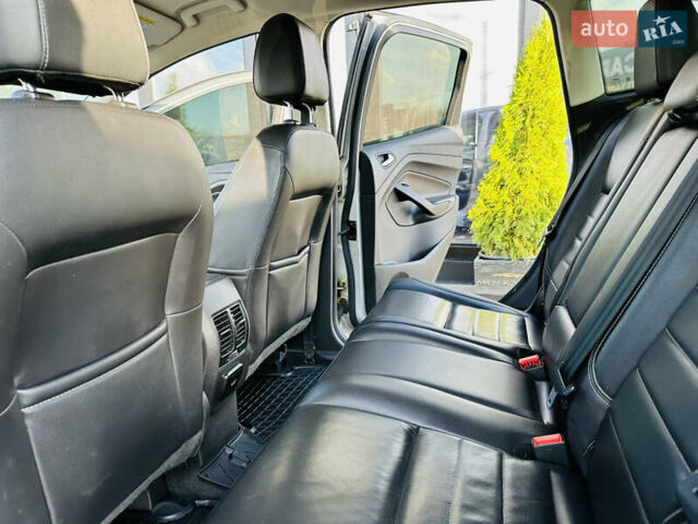 Сірий Форд Сі-Макс, об'ємом двигуна 2 л та пробігом 240 тис. км за 13400 $, фото 16 на Automoto.ua