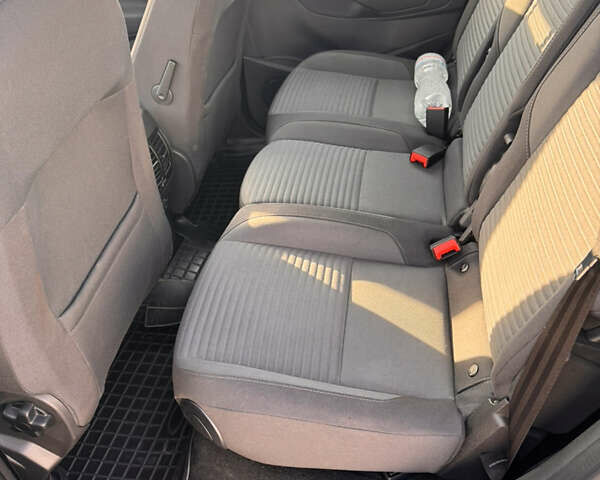 Серый Форд Си-Макс, объемом двигателя 1.5 л и пробегом 55 тыс. км за 12000 $, фото 8 на Automoto.ua