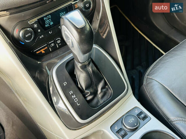 Сірий Форд Сі-Макс, об'ємом двигуна 2 л та пробігом 240 тис. км за 13400 $, фото 34 на Automoto.ua