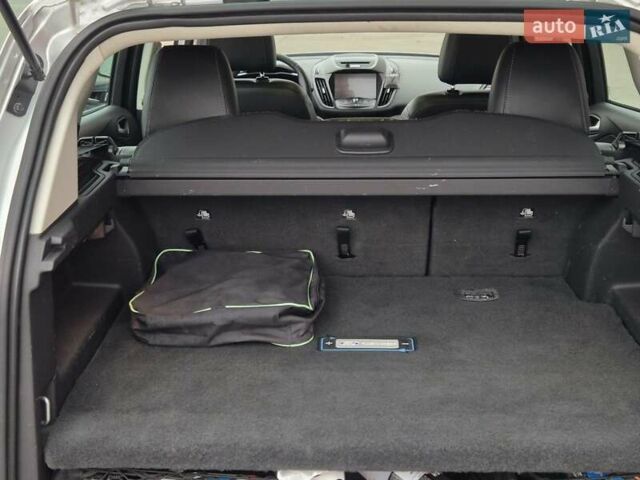 Сірий Форд Сі-Макс, об'ємом двигуна 2 л та пробігом 165 тис. км за 13500 $, фото 16 на Automoto.ua