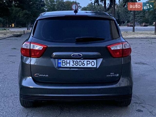 Серый Форд Си-Макс, объемом двигателя 2 л и пробегом 158 тыс. км за 11900 $, фото 3 на Automoto.ua
