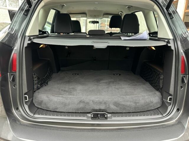 Сірий Форд Сі-Макс, об'ємом двигуна 2 л та пробігом 240 тис. км за 10500 $, фото 14 на Automoto.ua