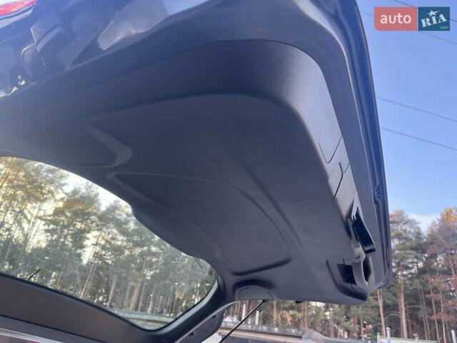 Сірий Форд Сі-Макс, об'ємом двигуна 2 л та пробігом 15 тис. км за 14500 $, фото 17 на Automoto.ua