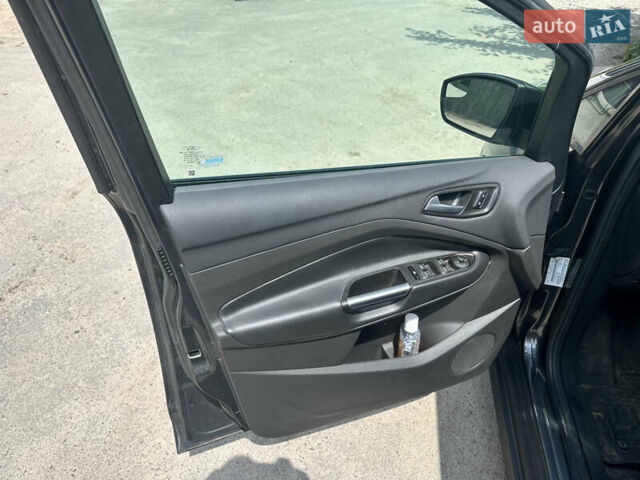 Серый Форд Си-Макс, объемом двигателя 2 л и пробегом 164 тыс. км за 12200 $, фото 11 на Automoto.ua