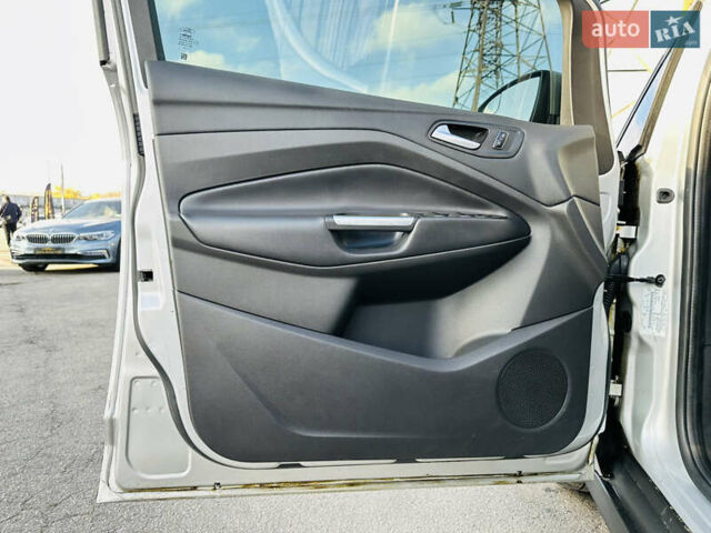 Сірий Форд Сі-Макс, об'ємом двигуна 2 л та пробігом 240 тис. км за 13400 $, фото 15 на Automoto.ua