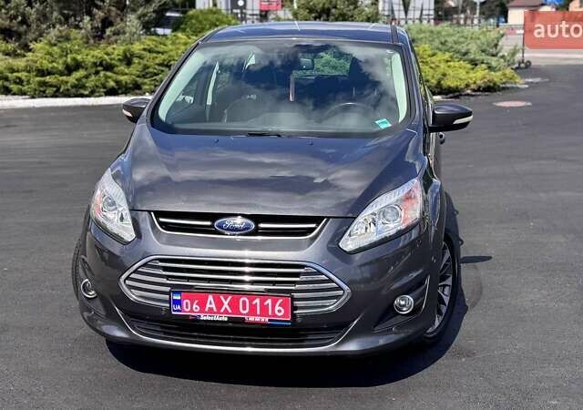 Серый Форд Си-Макс, объемом двигателя 2 л и пробегом 113 тыс. км за 15800 $, фото 1 на Automoto.ua