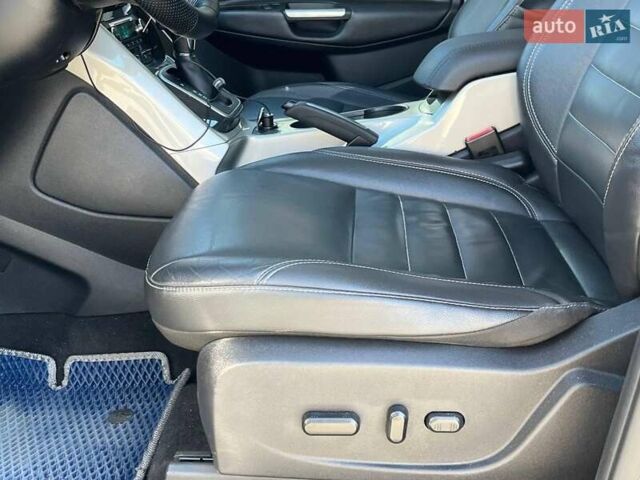 Серый Форд Си-Макс, объемом двигателя 2 л и пробегом 182 тыс. км за 12940 $, фото 47 на Automoto.ua