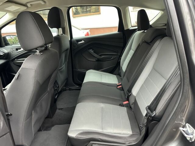 Сірий Форд Сі-Макс, об'ємом двигуна 2 л та пробігом 240 тис. км за 10500 $, фото 12 на Automoto.ua