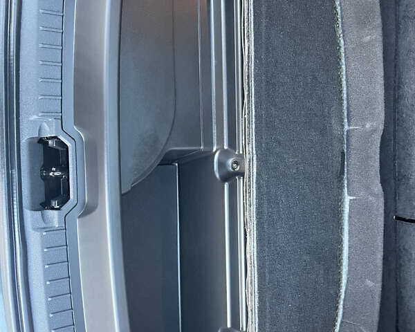 Сірий Форд Сі-Макс, об'ємом двигуна 2 л та пробігом 15 тис. км за 14500 $, фото 16 на Automoto.ua