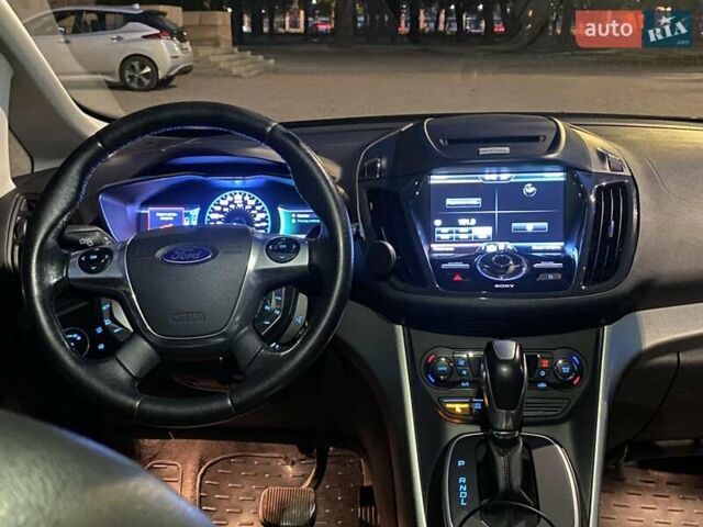 Серый Форд Си-Макс, объемом двигателя 2 л и пробегом 158 тыс. км за 11900 $, фото 12 на Automoto.ua