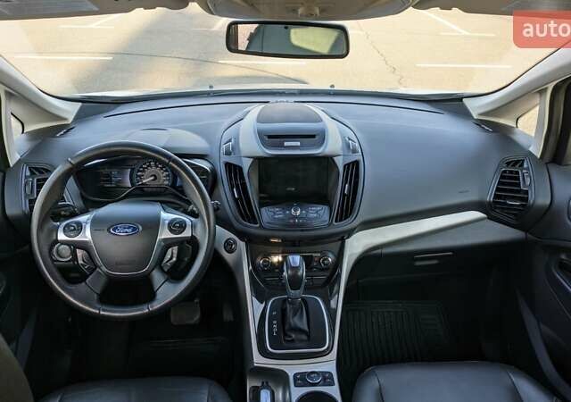 Серый Форд Си-Макс, объемом двигателя 2 л и пробегом 124 тыс. км за 12600 $, фото 6 на Automoto.ua