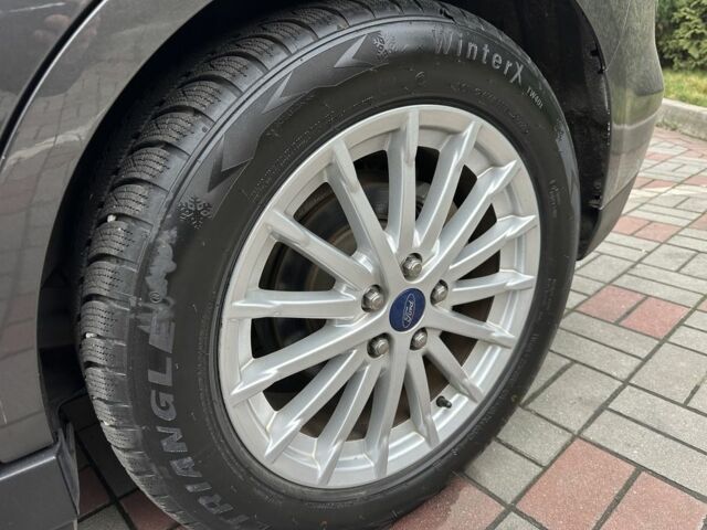 Сірий Форд Сі-Макс, об'ємом двигуна 2 л та пробігом 240 тис. км за 10500 $, фото 8 на Automoto.ua