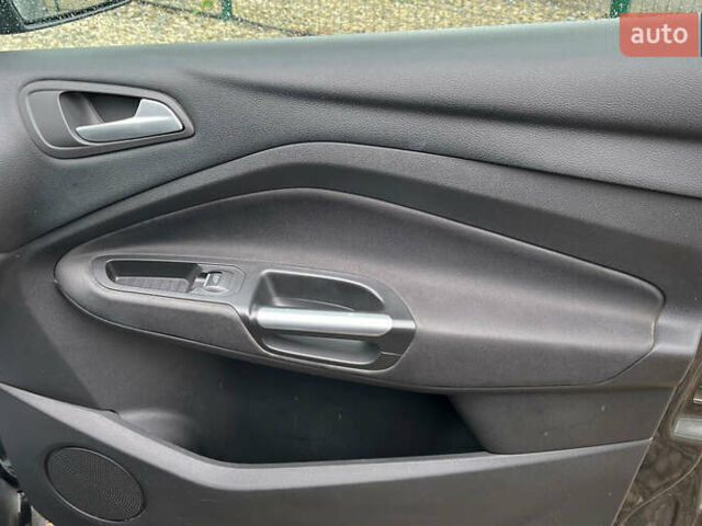 Серый Форд Си-Макс, объемом двигателя 1.5 л и пробегом 220 тыс. км за 8999 $, фото 25 на Automoto.ua