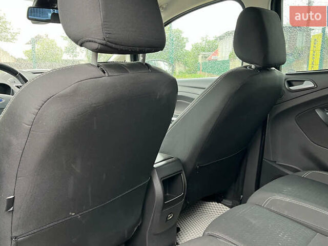 Серый Форд Си-Макс, объемом двигателя 1.5 л и пробегом 220 тыс. км за 8999 $, фото 17 на Automoto.ua