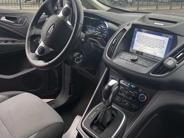 Сірий Форд Сі-Макс, об'ємом двигуна 0 л та пробігом 73 тис. км за 15000 $, фото 2 на Automoto.ua