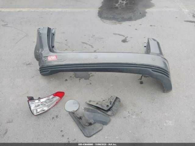 Серый Форд Си-Макс, объемом двигателя 2 л и пробегом 71 тыс. км за 2300 $, фото 10 на Automoto.ua