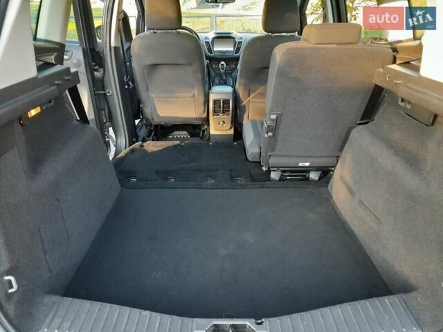 Серый Форд Си-Макс, объемом двигателя 1.5 л и пробегом 238 тыс. км за 11500 $, фото 15 на Automoto.ua