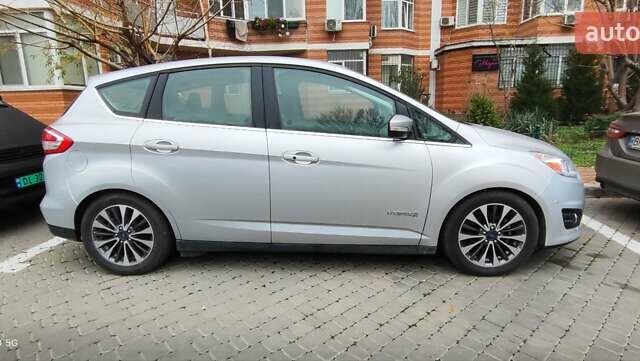 Серый Форд Си-Макс, объемом двигателя 2 л и пробегом 219 тыс. км за 13500 $, фото 2 на Automoto.ua