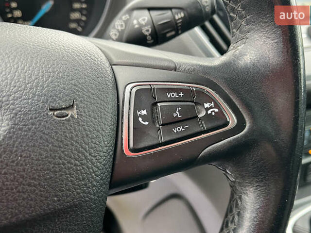 Серый Форд Си-Макс, объемом двигателя 1.5 л и пробегом 220 тыс. км за 8999 $, фото 11 на Automoto.ua