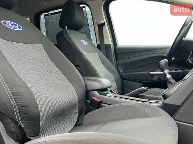 Серый Форд Си-Макс, объемом двигателя 1.5 л и пробегом 220 тыс. км за 8999 $, фото 21 на Automoto.ua