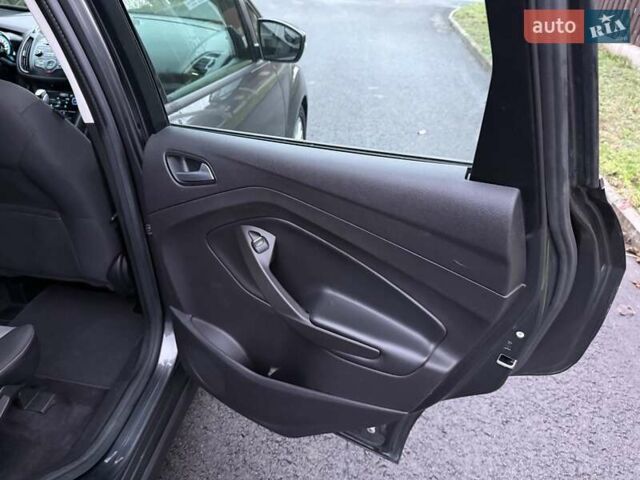 Серый Форд Си-Макс, объемом двигателя 2 л и пробегом 192 тыс. км за 12300 $, фото 25 на Automoto.ua