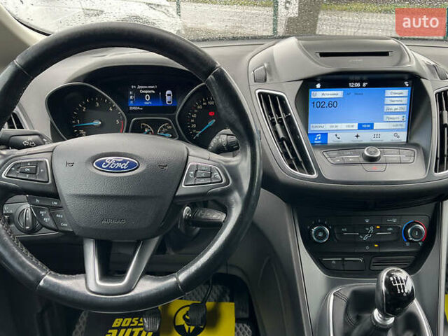 Серый Форд Си-Макс, объемом двигателя 1.5 л и пробегом 220 тыс. км за 8999 $, фото 8 на Automoto.ua