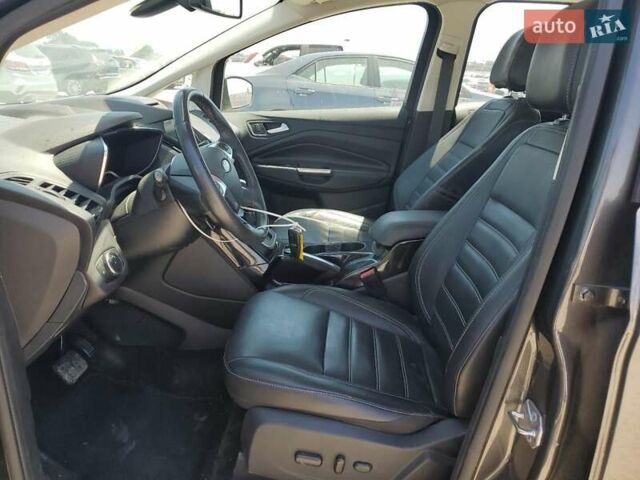 Серый Форд Си-Макс, объемом двигателя 2 л и пробегом 122 тыс. км за 10644 $, фото 6 на Automoto.ua