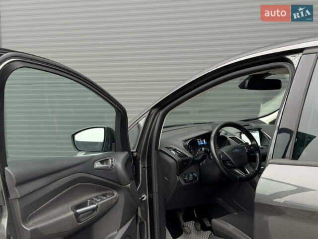 Серый Форд Си-Макс, объемом двигателя 1.5 л и пробегом 224 тыс. км за 8400 $, фото 20 на Automoto.ua