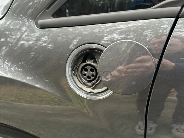 Сірий Форд Сі-Макс, об'ємом двигуна 2 л та пробігом 165 тис. км за 11500 $, фото 22 на Automoto.ua