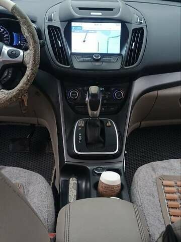 Сірий Форд Сі-Макс, об'ємом двигуна 2 л та пробігом 96 тис. км за 14200 $, фото 5 на Automoto.ua