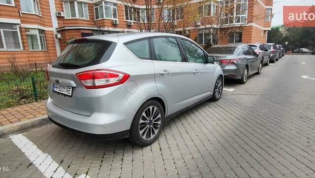 Серый Форд Си-Макс, объемом двигателя 2 л и пробегом 219 тыс. км за 13500 $, фото 3 на Automoto.ua