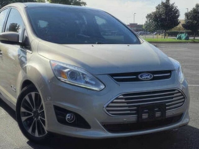 Серый Форд Си-Макс, объемом двигателя 2 л и пробегом 64 тыс. км за 4600 $, фото 1 на Automoto.ua