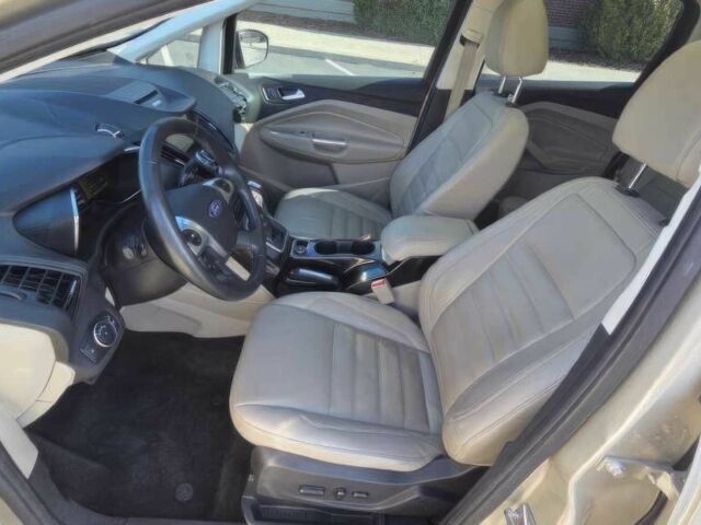 Серый Форд Си-Макс, объемом двигателя 2 л и пробегом 64 тыс. км за 4600 $, фото 7 на Automoto.ua