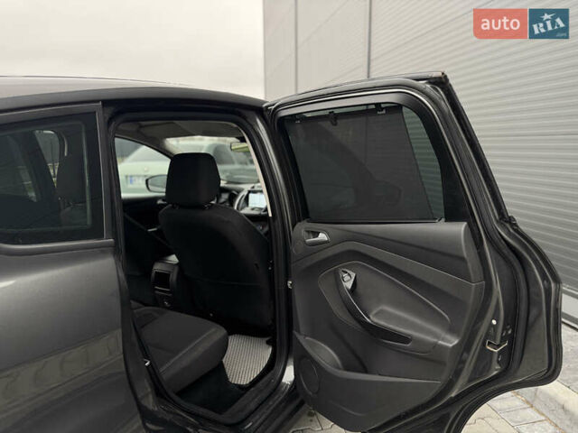 Серый Форд Си-Макс, объемом двигателя 1.5 л и пробегом 224 тыс. км за 8400 $, фото 32 на Automoto.ua